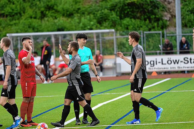 Bild 2: FC Schönau besiegt den FC Hochrhein mit 4:0 – und wir haben Fotos!