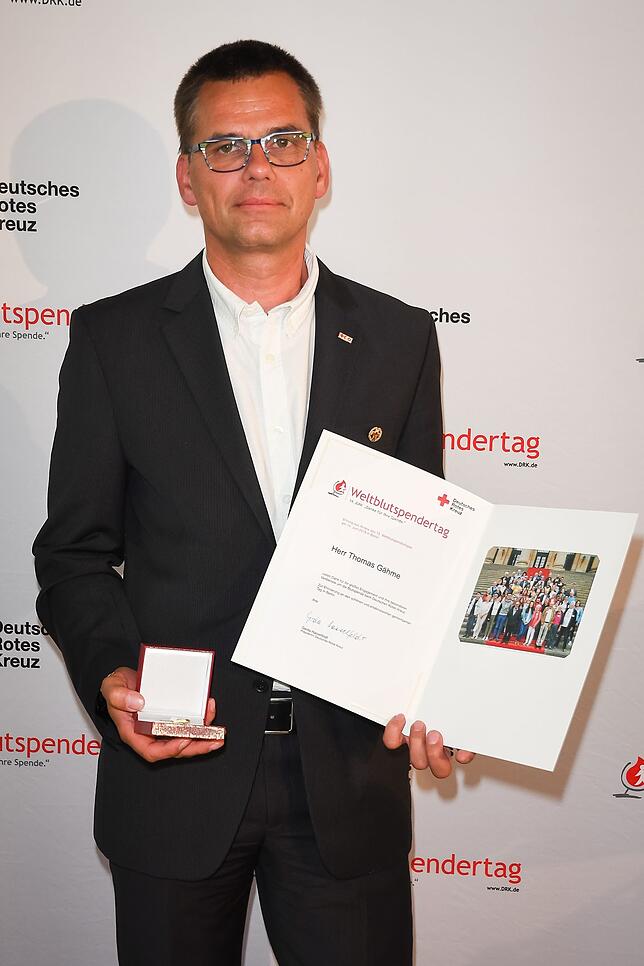 Der Donaueschinger Rotkreuz-Vorsitzende Thomas Gähme wird in Berlin für sein Blutspende-Engagegment ausgezeichnet.