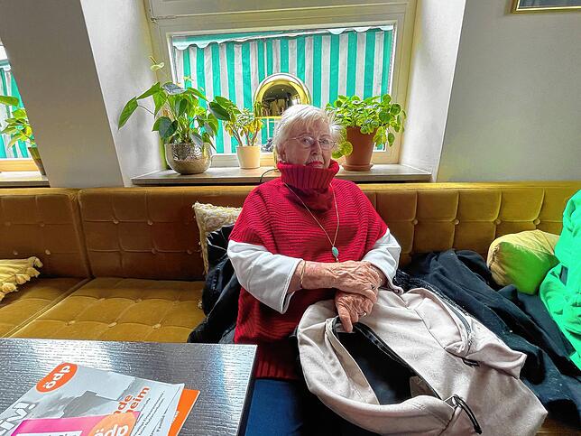 Rosa Przybilla im Rathauscafé Friedrichshafen.