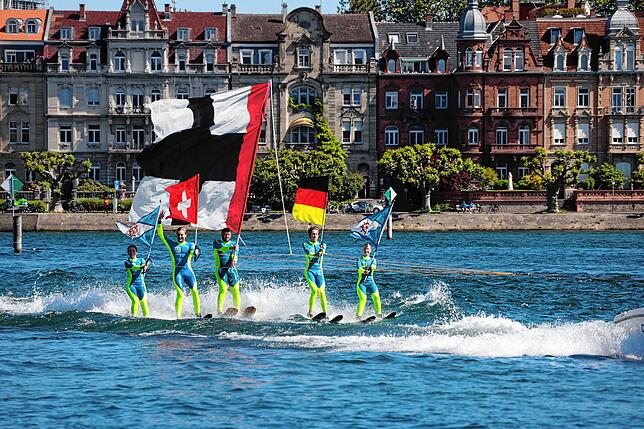 Bild 20: Spektakulär! Die besten Fotos der Wasserski-Show im Konstanzer Trichter
