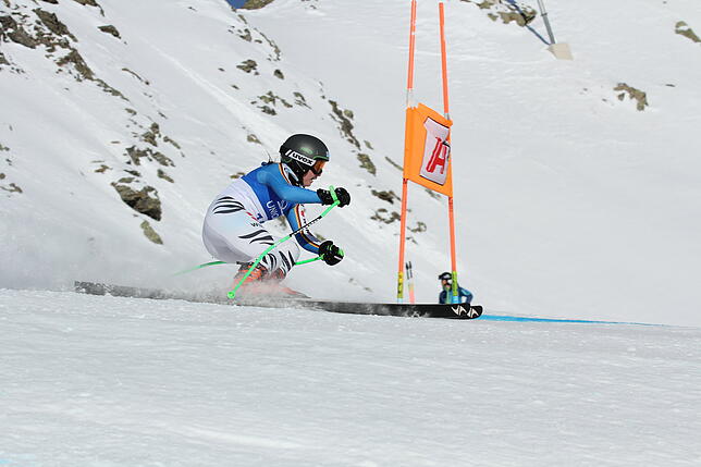 Olivia Wenk in Aktion, hier bei der Abfahrt in Sölden.