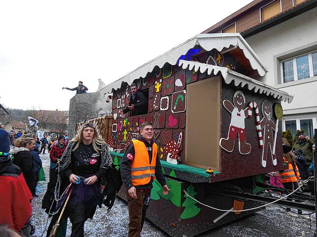 Bild 5: Narrentreffen in Dogern: So feiern die Narren am Hochrhein