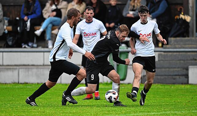 Bild 15: FC Wittlingen besiegt SG FC Wehr/Brennet mit 2:0 im Pokal-Viertelfinale – und wir haben Fotos!