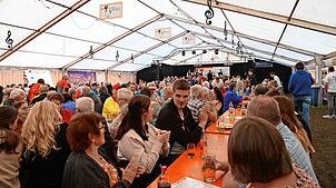 Schöne Blasmusik liefern die Musiker des Musikvereins Katzensteig ab – sowohl traditionelle als auch moderne Titel erfreuen die ...