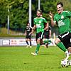 Flügeflitzer: Wenn Daniel Langendorf (rechts) vom SV 08 Laufenburg über die Flügel kommt, haben die gegnerischen Abwehrreihen, wie hier ...