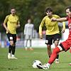 Premiere: Neuzugang David Slabjar (Mitte) erzielte mit dem 2:2-Ausgleich seinen ersten Treffer für den FC Tiengen 08 und eröffnete damit ...