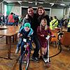 Thomas Brenzler, Stefanie Brenzler sowie ihre Kinder Jonas und Johanna Brenzler nutzen den Familienausflug für eine Schnäppchentour.