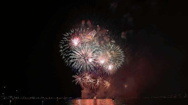Bild 13: Konstanzer Seenachtfest 2022: Fotos vom großen Finale beim Feuerwerk an der Kunstgrenze
