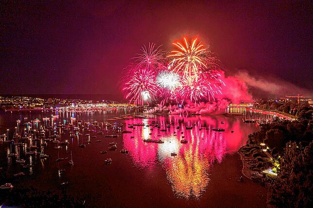 Bild 12: Spektakuläre Bilder vom Feuerwerk bei Seenachtfest und Fantastical 2022