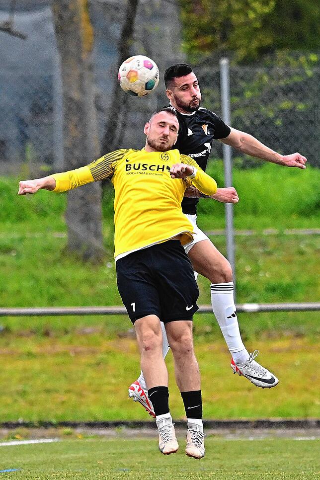 Bild 7: SV 08 Laufenburg unterliegt mit 2:3 beim SC Wyhl &ndash; und wir haben Bilder!