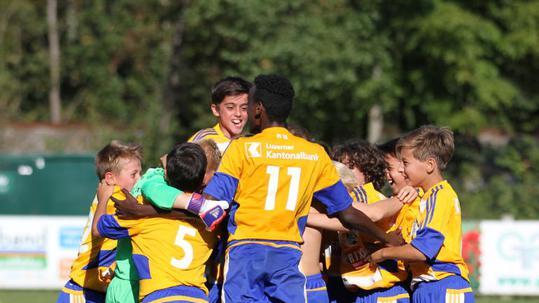 Verdienter Turniersieger wurde die U13 des FC Luzern. Die Schweizer setzten sich im Elfmeterschießen gegen Besiktas Istanbul durch. ...