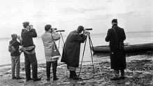 Die Anfänge der Wasservogelzählung, damals noch Entenzählung genannt, in den 1960er Jahren. Schon damals engagierten sich Privatpersonen ...