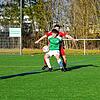 Die DJK Villingen (Sandro Jock, vorne) unterlag dem SV Hinterzarten (Kevin Steiert) mit 3:4, weil sie einen Strafstoß kurz vor Schluss ...