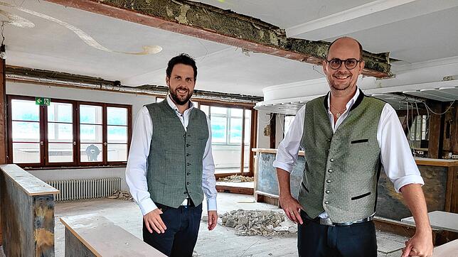 Martin und Sebastian Amann (von links) sind neue Eigentümer des Schlössli in Horn und haben damit viel vor.