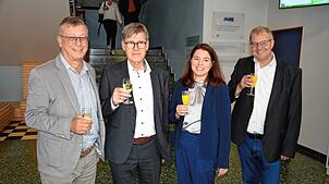 Herzlich begrüßt wurde Kerstin Helling als neue Schulleiterin der Werner-Kirchhofer-Realschule von Sprengel-Schulrat Rainer Beha, ...