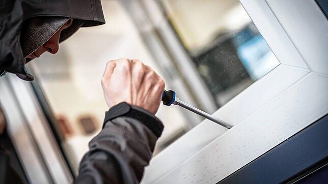 Bild : Zwei Einbrüche an einem Tag: Wer steckt hinter den Straftaten in Donaueschingen?
