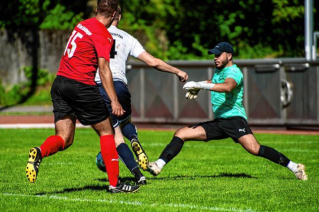 Bild 20: FC Schlüchttal gewinnt beim FC 08 Bad Säckingen mit 4:2 &ndash; und wir haben Bilder!