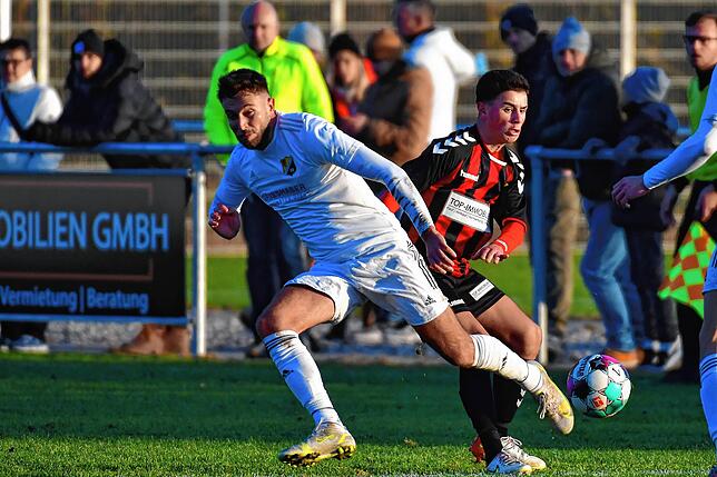 Bild 20: Spitzenreiter FSV Rheinfelden gelingt nur ein 1:1 gegen den SV 08 Laufenburg &ndash; und wir haben die Bilder!