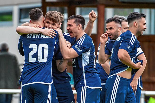 Bild 3: SV BW Murg gewinnt beim FC Wallbach mit 3:2 &ndash; und wir haben Bilder!