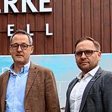 Stadtwerke-Geschäftsführer Tobias Hagenmeyer (links) und Vertriebsleiter Joachim Kania.