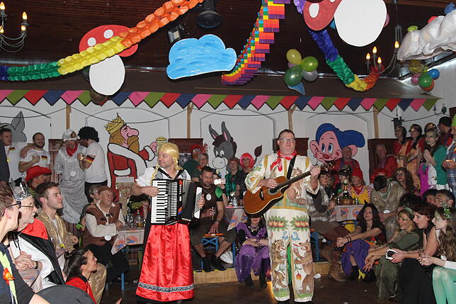 Bild 12: Bilderstory: Mitreißende Narrenstimmung beim Rieswelleball im Bräunlinger Grafensaal