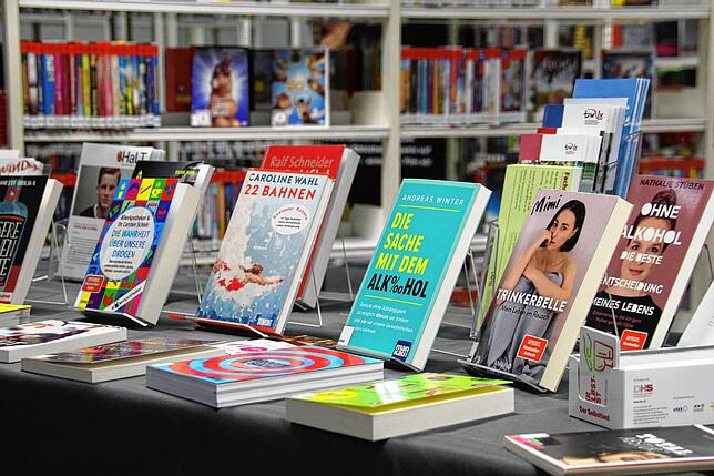Wer sich zum Thema Alkohol und Sucht einen Überblick verschaffen möchte, könne sich in der Stadtbibliothek Singen passende Bücher ...