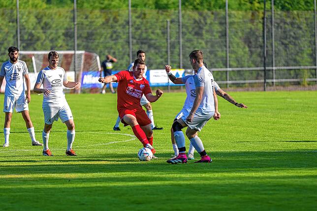 Bild 34: SV Eggingen und TuS Stetten II trennen sich 2:2 im ersten Abstiegsspiel – und wir haben Fotos!
