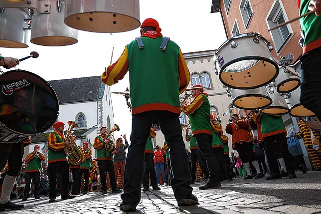 Bild 6: Bilder von der Machtübernahme des Radolfzeller Rathauses durch die Froschenzunft Radolfzell.