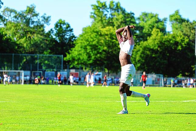 Bild 20: Türk. SV Singen feiert den Oberliga-Aufstieg! Wir waren mit der Kamera dabei.