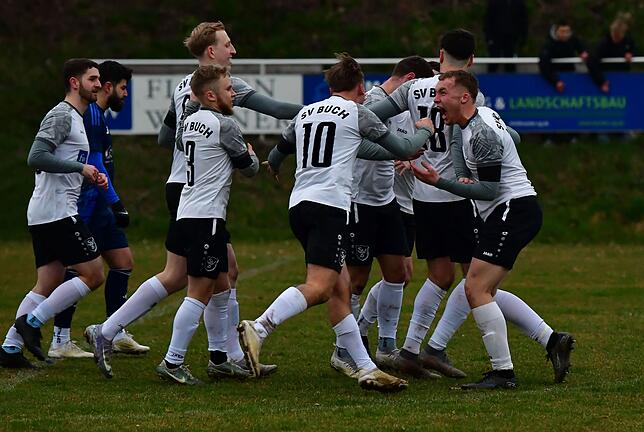 Bild 1: SV Buch besiegt den SV BW Murg mit 5:4 – und wir haben Fotos!