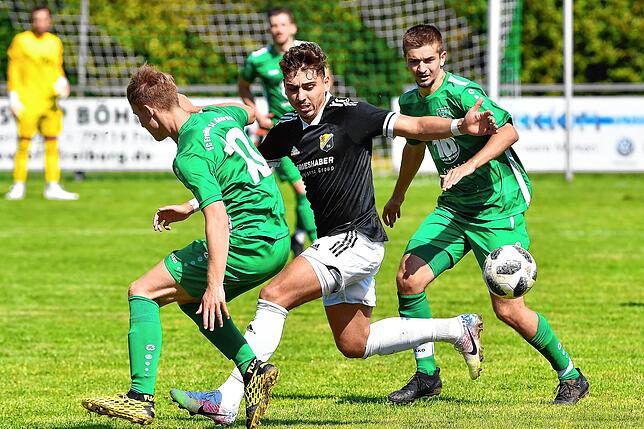 Bild 9: Abschlussschwacher SV 08 Laufenburg muss sich mit Punkt beim FC Freiburg-St. Georgen begnügen &ndash; und wir haben Bilder!