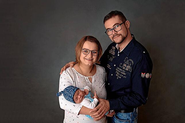 Tamara und Manuel Winter aus Radolfzell sind super glücklich mit ihrem Sohn. Doch bis zu seiner Geburt war es ein langer Weg ...
