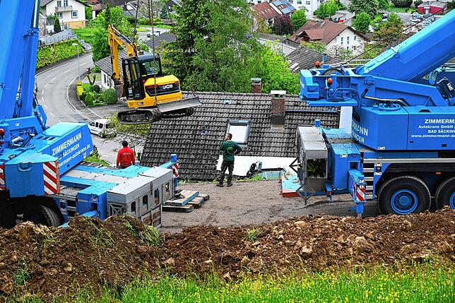 Bild 10: Bergung des Feldhäckslers- Hier sind die Bilder