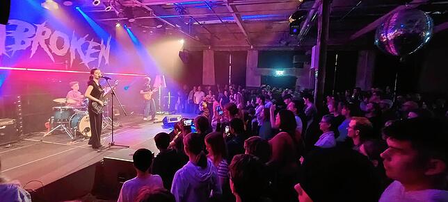 Bild 15: Viel zu hören gab es beim Schüler-Bandcontest in der Lauffenmühle