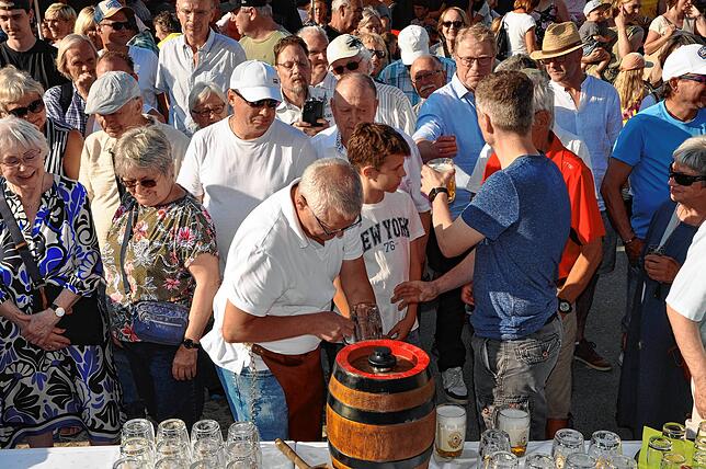 Bild 5: Sonnenstrahlen und Feststimmung in Markdorf