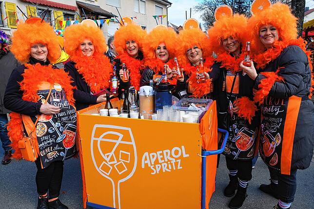 Aperol für alle Lebenslagen haben die Ratschkacheln dabei.