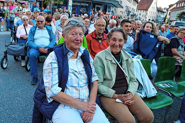 Bild 17: Stadtmusik Löffingen begeistert beim Open-Air-Konzert: Löffinger Städtle ein Klang- und Farbenmeer