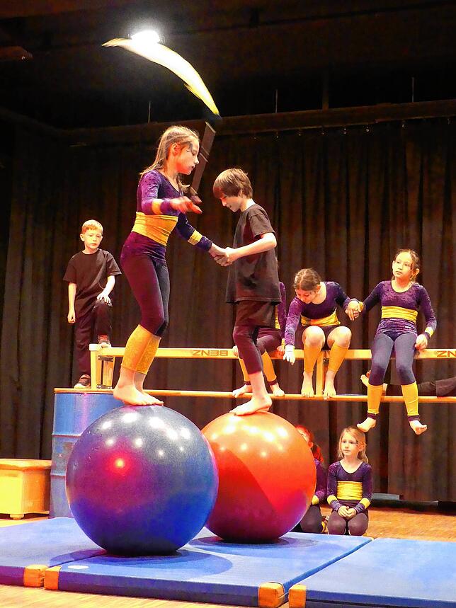 Bild 10: Zirkusvorstellung der Grundschule Bermatingen – Die besten Bilder