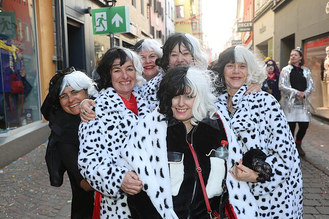 Bild 12: Konstanzer Straßenfasnacht 2025: Wenn die Altstadt zur Partyzone wird - Hier die schönsten Bilder!