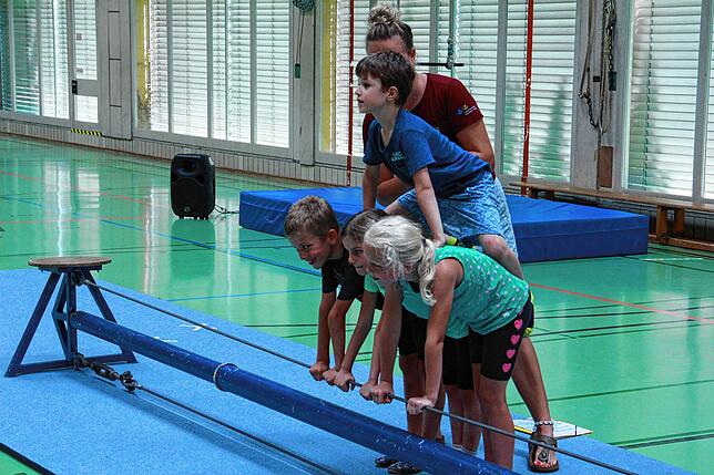 Bild 6: Manege frei für die große FEZ Abschluss Gala