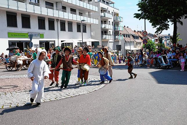 Bild 7: Hier sind die schönsten Bilder vom Seehasen-Jubiläumsfestzug