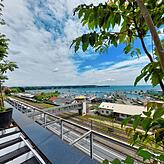 Diesen Ausblick bietet das neu eröffnete Restaurant vom Dach des Lago Shopping-Centers. Auf mehreren Ebenen gibt es Restaurants. Hier ...