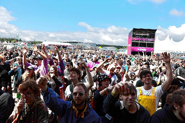 Bild 11: Die besten Bilder vom Auftritt von Fatoni auf dem Southside 2024