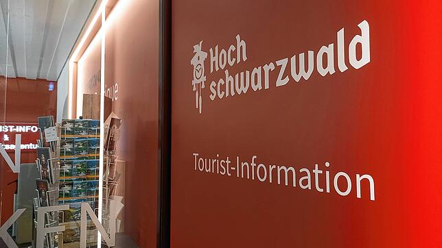 Eine ansprechende touristische Infrastruktur zu erhalten, ist teuer, hier die Tourist-Information in St. Blasien. Bild: Sebastian Barthmes