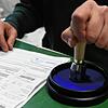 Stempeln am Zoll ist bald nicht mehr nötig. Mit der Mittelfreigabe kommt wieder Bewegung in die Einführung der digitalen Abfertigung der ...