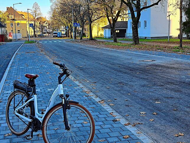 Die neu sanierte Kirnacher Straße zwischen Haidplatz und Richthofenstraße soll nach eineinhalb Jahren Bauzeit diese Woche wieder für den ...