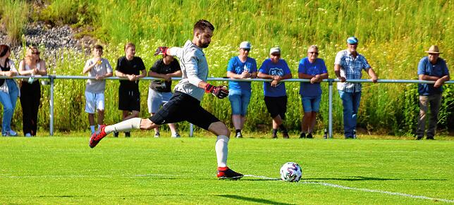 Bild 13: SV Herten II gewinnt Spitzenspiel beim SV Karsau mit 2:0 &ndash; und wir haben Bilder!