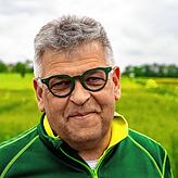 Dietmar Wilde spricht von aufsehenerregender Werbung der Interessengemeinschaft, die aber keinen Grabstein, sondern einen Meilenstein ...
