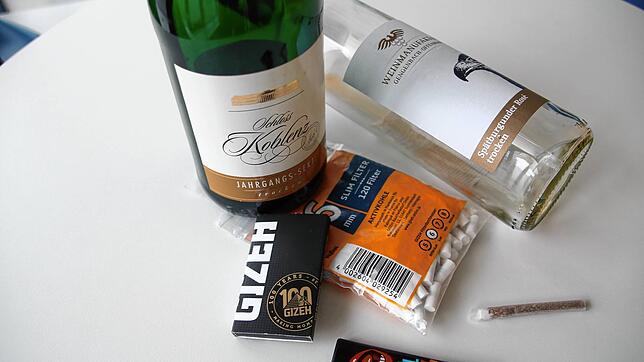 Fluchtmittel Droge: Die Corona-Situation lässt den Alkoholkonsum ansteigen &ndash; bei Erwachsenen wie bei Jugendlichen, beobachten ...