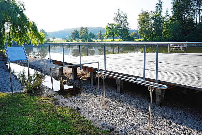 Die Kneipp-Anlage im Salinensee in Bad Dürrheim ist zurzeit trocken – aber ein paar Meter weiter kann man seine Füße dennoch ins ...
